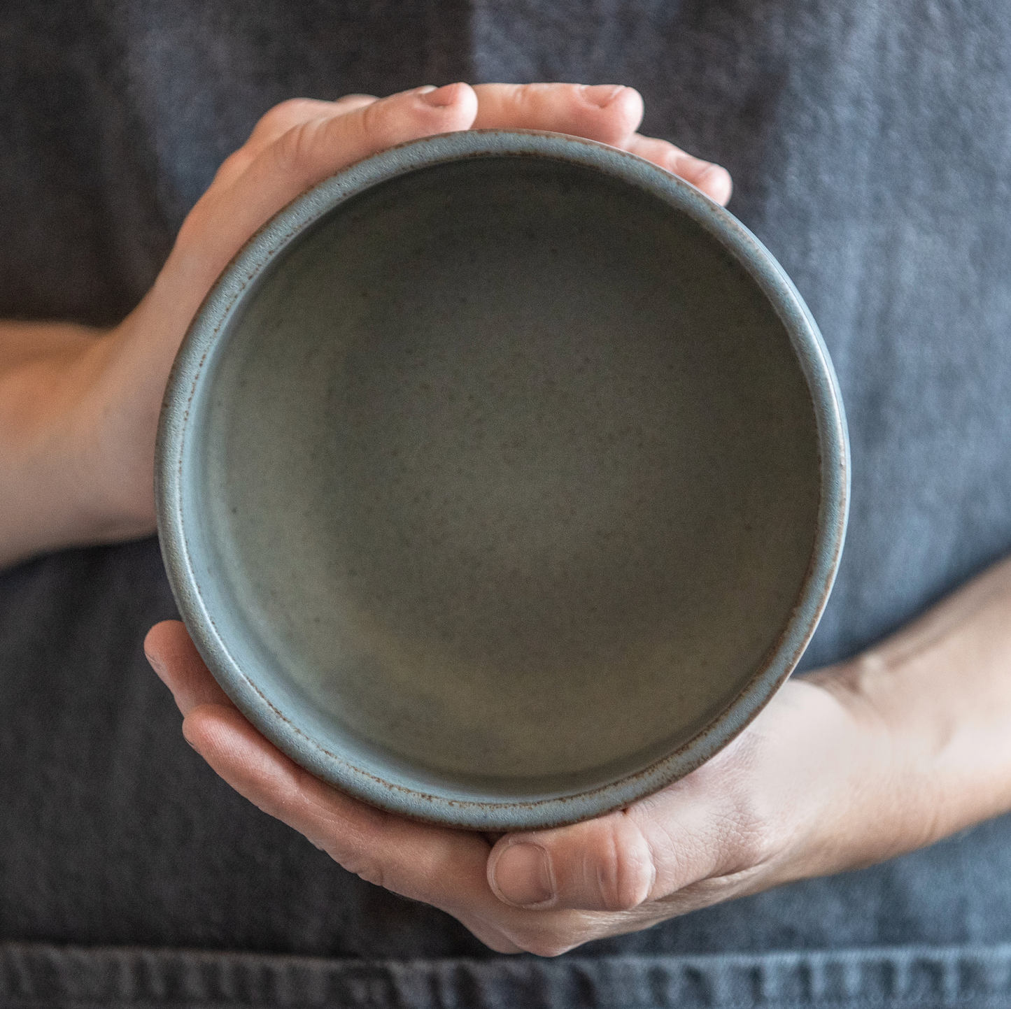 SET of 2 x Buddha bowl in warm beige, 2 x 8oz grey-blue mugs, 1 x grey blue cereal bowl
