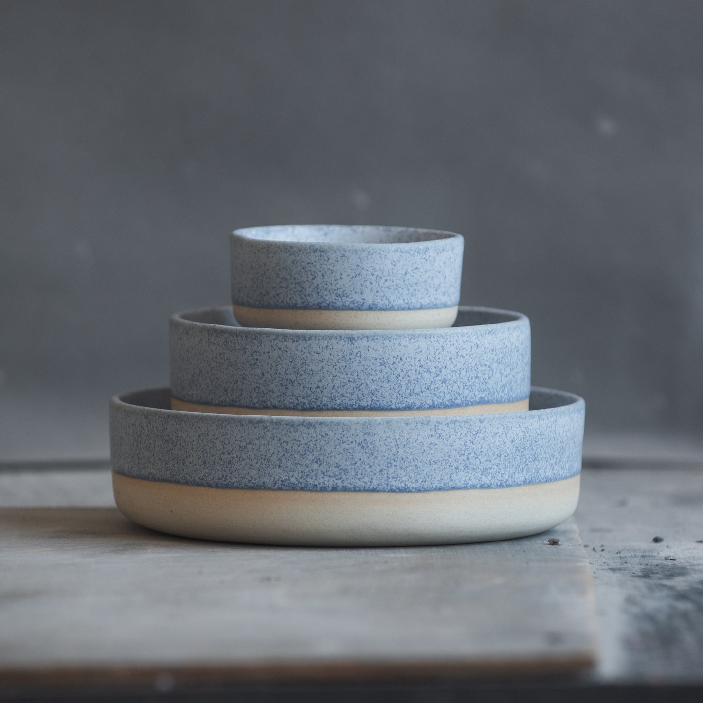 6 x bowls and 2 x 220ml cups in light blue colors