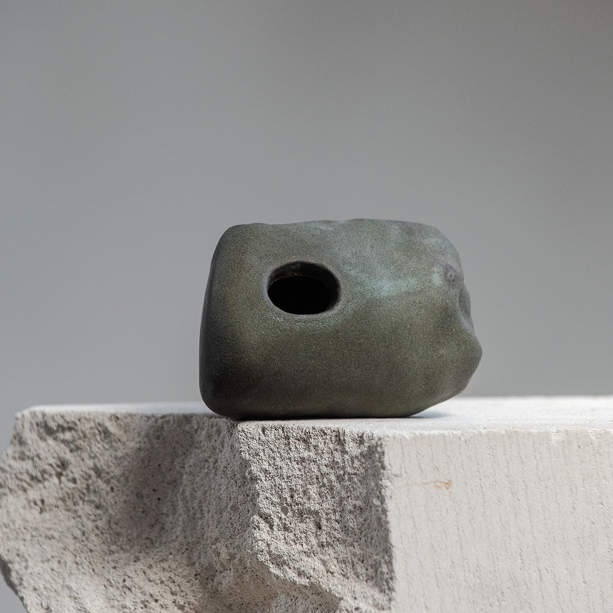 Ceramic Stoneware Stone Seria VASE, Wabi-Sabi Vase, Dark Green Minimal Vase, Handmade Ceramic Vase, Ceramic Vase for Flowers, Modern Ceramic Vase