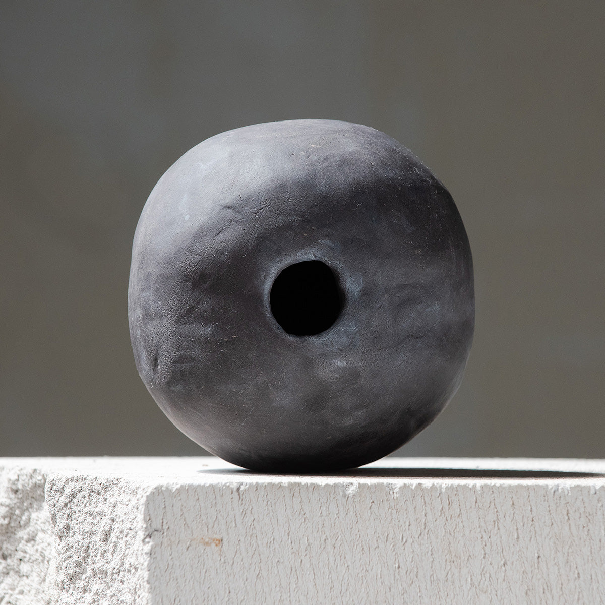 Ceramic Stoneware stone Tribal Vase, Wabi-Sabi Black Matte Vase, Minimal Vase, Handmade Ceramic Vase, Ceramic Vase for Flowers, Modern Ceramic Vase