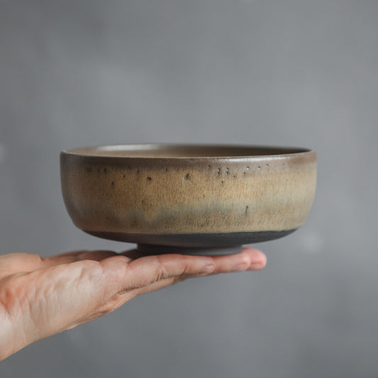 a set of 7 x 1250ml ramen or mixing bowls in dark green'n'brown