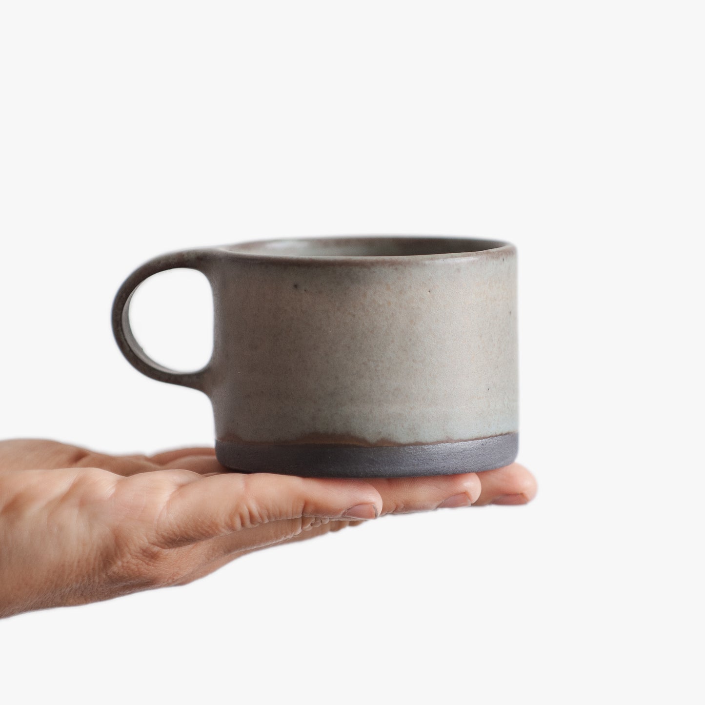 2 x bowls and 2 x 450ml mugs in grey-green