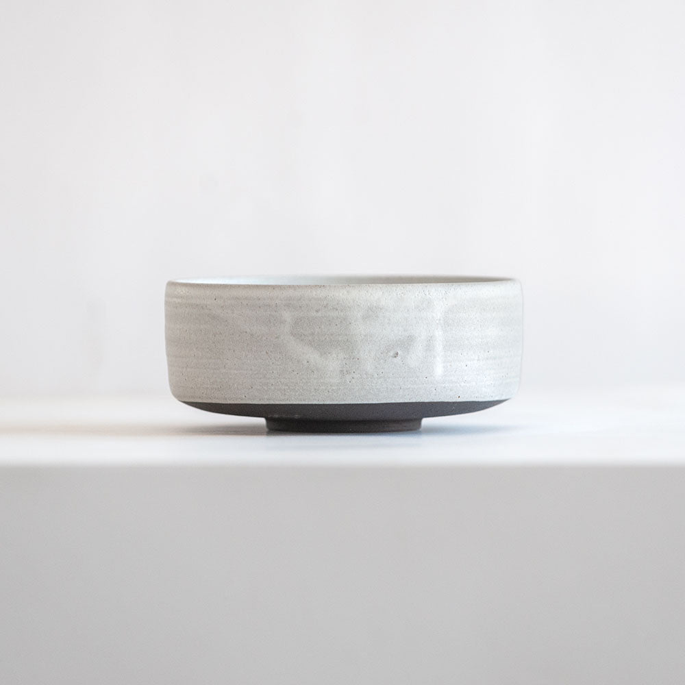 matcha tea bowl in snow white and black